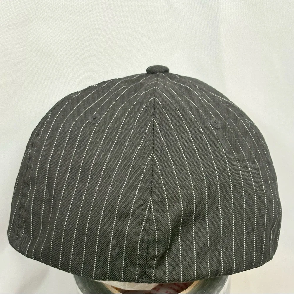 Oakley Fitted Pinstripe Hat Flexfit Size L/XL Black White Cap Tin Can? Wave?